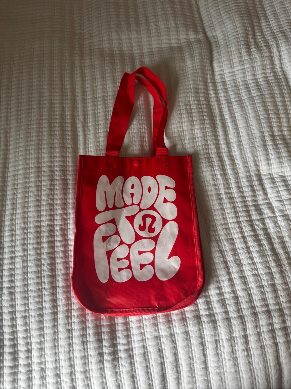 Lululemon Red Reusable Shopping Tote Bag Made To Feel Small Snap Lunch Gym Bag